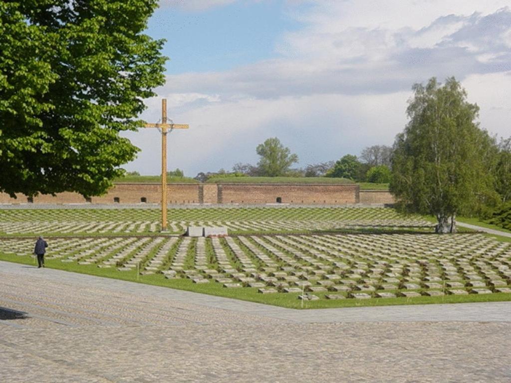 Parkhotel Terezin Exterior photo